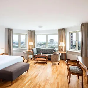 Отель Lindner Frankfurt Main Plaza, Part Of Jdv By Hyatt, Франкфурт-на-Майне
